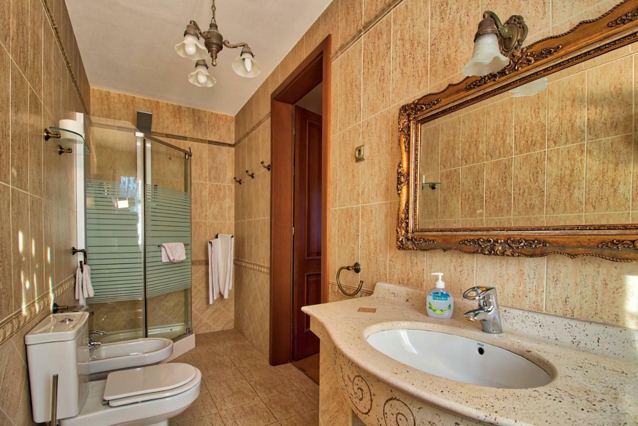 Palazzo Wellness Villa เอ็กเกอร์ ภายนอก รูปภาพ